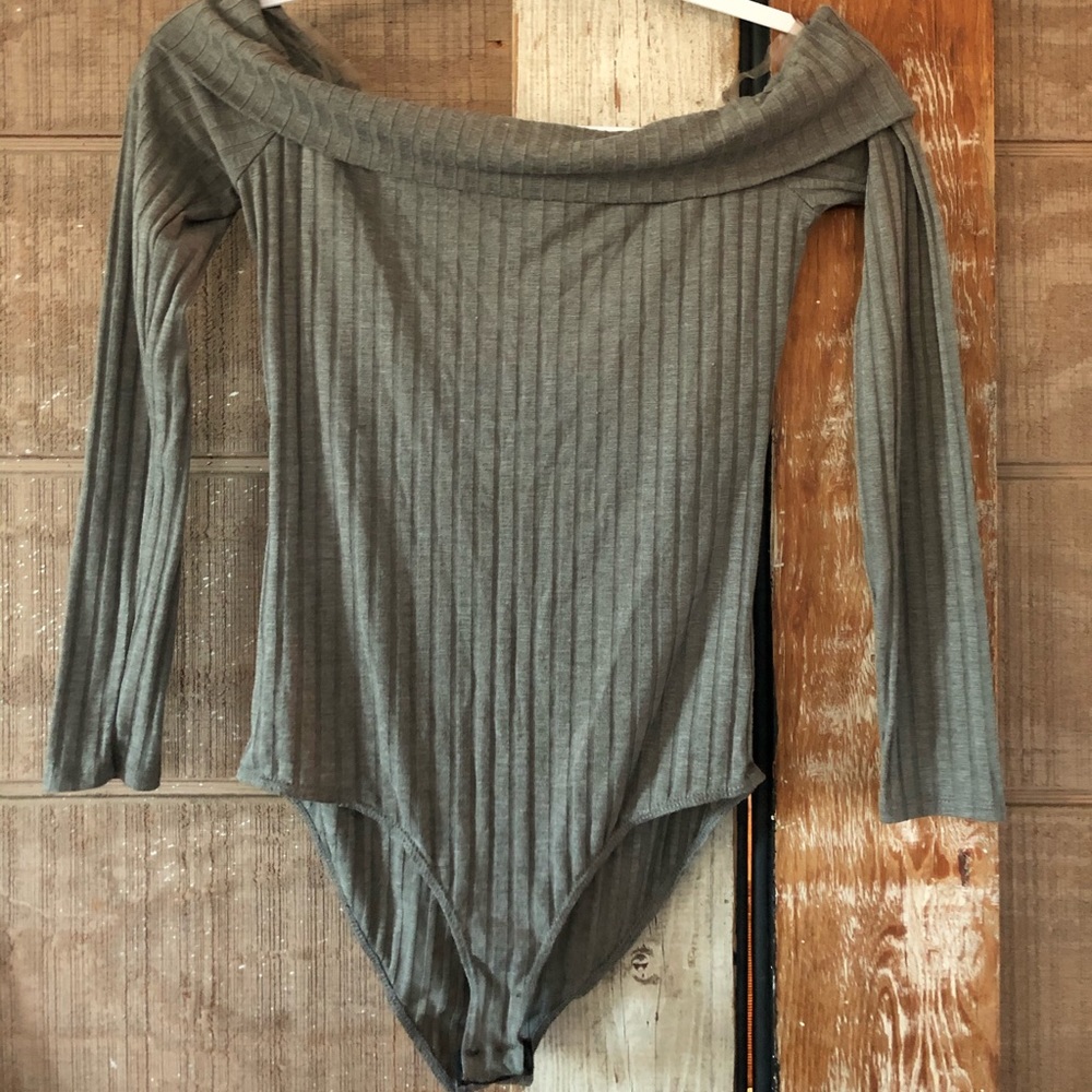 Charlotte Russe Over the Shoulder Body Suit!! ✨